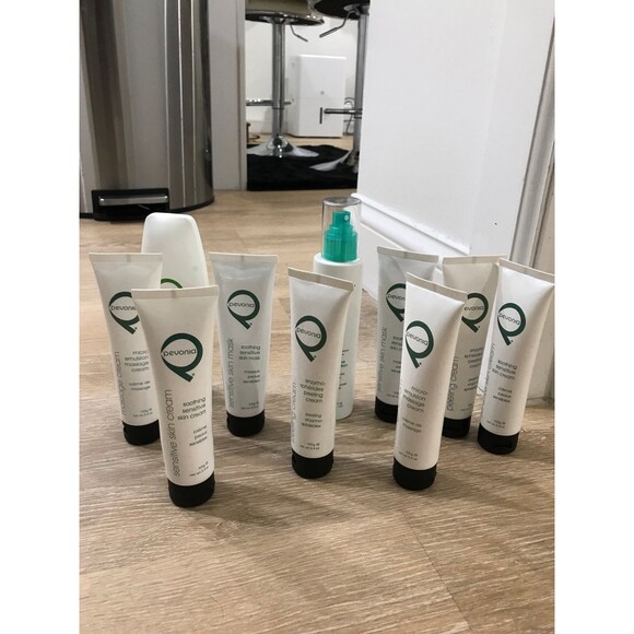 Pevonia professional skincare bundle - Picture 2 of 5